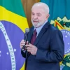 Lula sanciona taxação de compras internacionais de até US$ 50 e incentivo a veículos sustentáveis