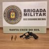 Brigada Militar de Santa Cruz do Sul prende homem por porte ilegal de arma de fogo