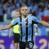 Grêmio joga bem, vence o Fortaleza e se afasta do Z-4 do Brasileirão