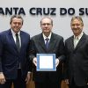 Câmara de Vereadores de Santa Cruz entrega título de Cidadão Honorário ao Dr. Leo Kraether Neto