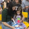 Noite de autógrafos marca lançamento de livro na Emei Castelo Infantil