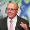 Alckmin afirma que reduzir jornada de trabalho é “tendência” em todo o mundo e defende debate